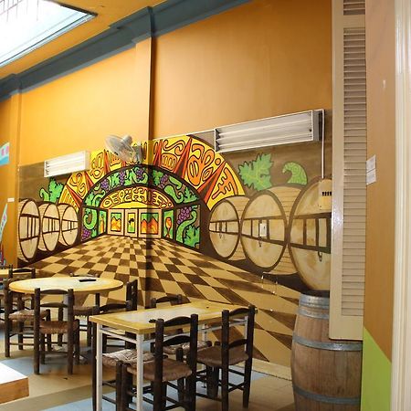 Malbec Hostel Central Mendoza Buitenkant foto