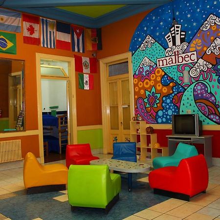 Malbec Hostel Central Mendoza Buitenkant foto