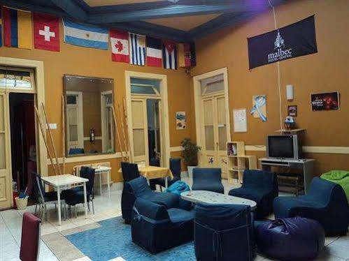 Malbec Hostel Central Mendoza Buitenkant foto